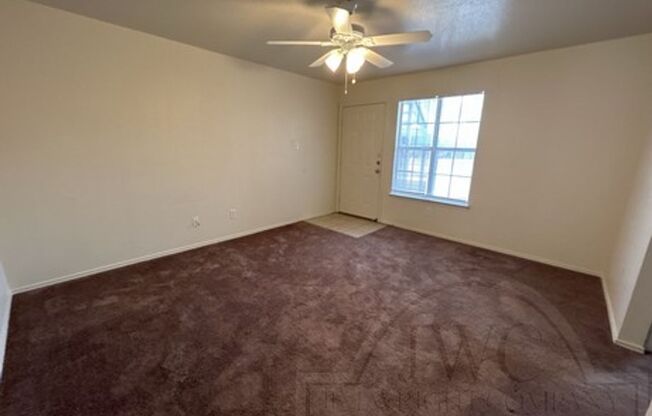 3 beds, 2 baths, $875, Unit 3307 Toledo Unit A