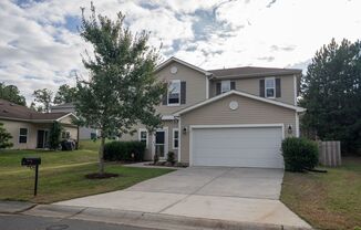 3BD/2.5 BA home w/ garage in located within minutes to RTP, Durham & RDU!