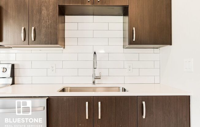1 bed, 1 bath, 581 sqft, $1,295, Unit D325