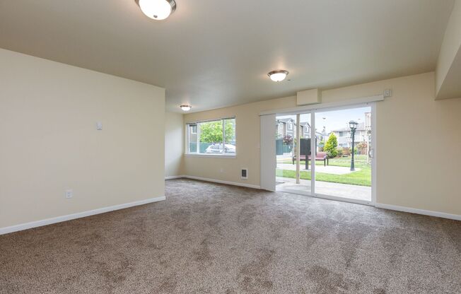 2 beds, 1 bath, 864 sqft, $1,600, Unit C1