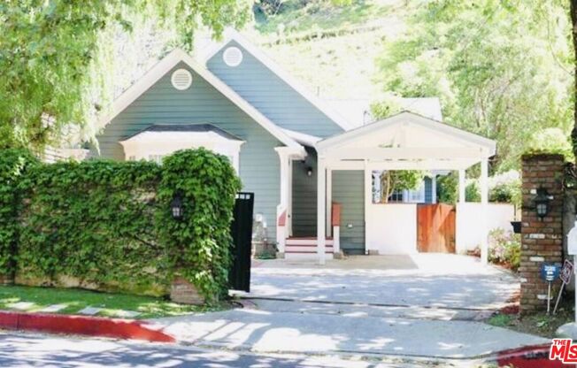 818 N Beverly Glen Blvd