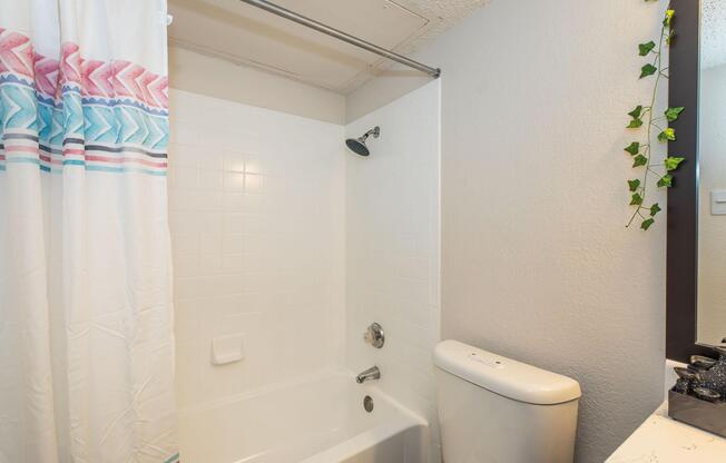 2 beds, 2 baths, 899 sqft, $1,189