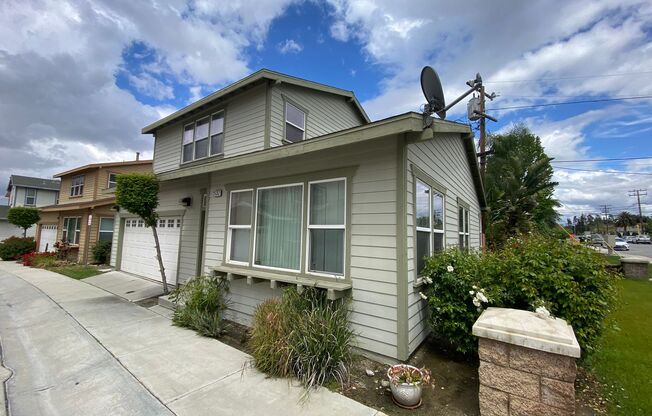 Two-Story 3-Bedroom Home in Loma Linda!