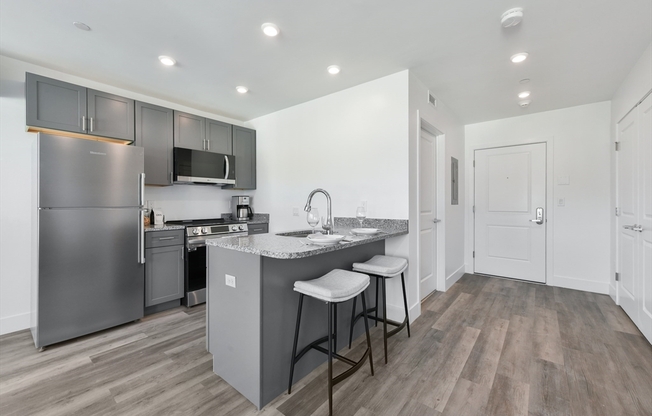 Studio, 1 bath, $1,745, Unit PH 703