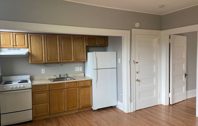 1 bedroom with Character!