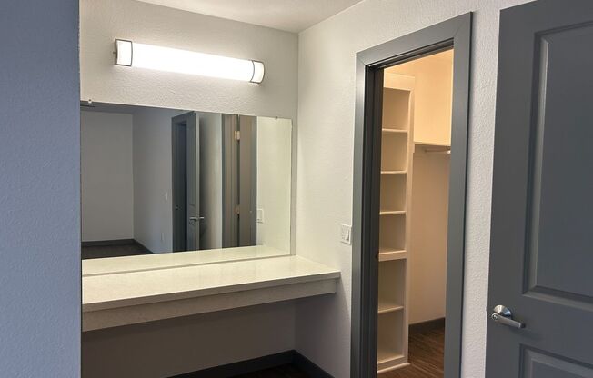 1 bed, 1 bath, 750 sqft, $2,430, Unit A032