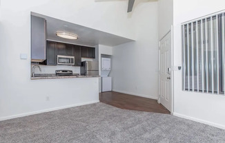 2 beds, 1 bath, 700 sqft, $1,025, Unit 297