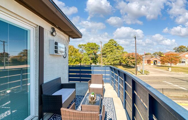 2 beds, 1.5 baths, 941 sqft, $1,725