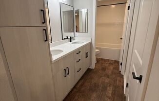 1 bed, 1 bath, 675 sqft, $3,015, Unit 237