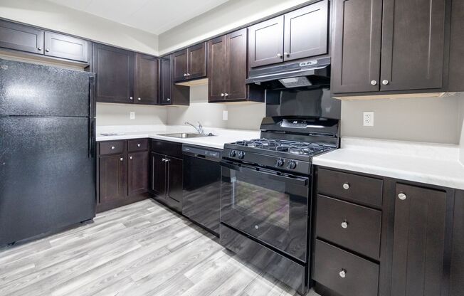 2 beds, 2 baths, 924 sqft, $1,315, Unit Unit 616