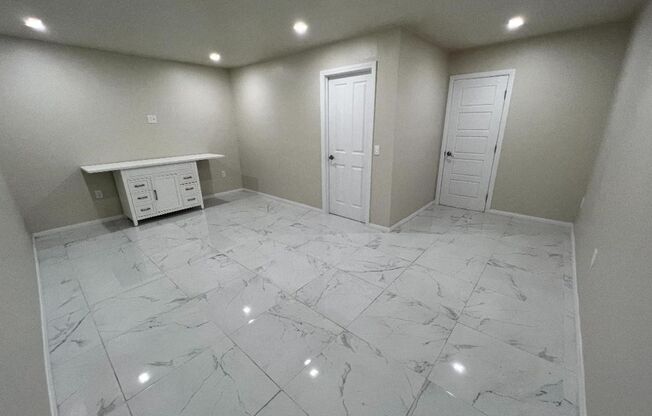 Studio, 1 bath, 600 sqft, $1,600, Unit Studio