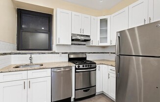 422 E 58 ST