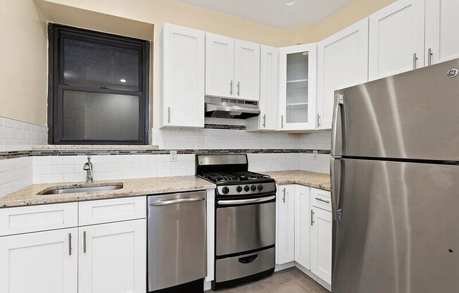 422 E 58 ST