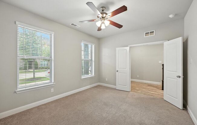Luxury Townhome In Premiere Frisco Location