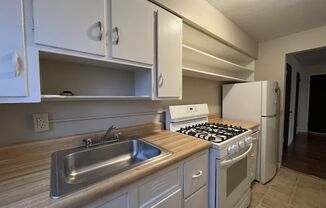 1 bed, 1 bath, 500 sqft, $860, Unit B