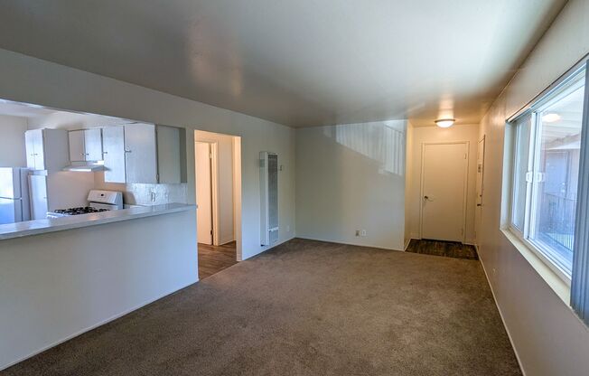 1 bed, 1 bath, 600 sqft, $1,195, Unit Unit 18