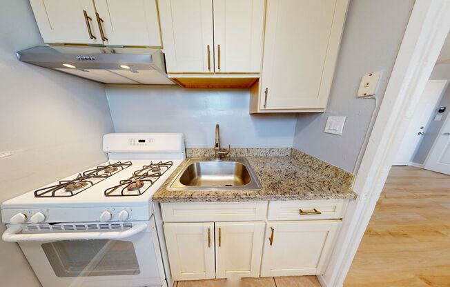 1 bed, 1 bath, 460 sqft, $1,695, Unit #206