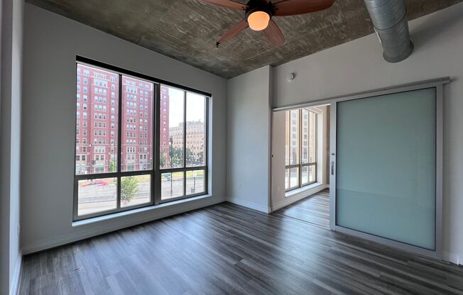 Large, Upgraded 2 Bed/2 Bath Loft off Mass Ave NW