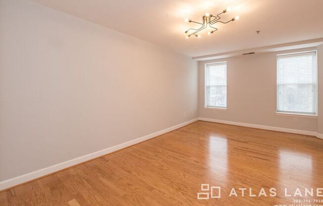 1 Bed/1 Bath off 14th St NW!