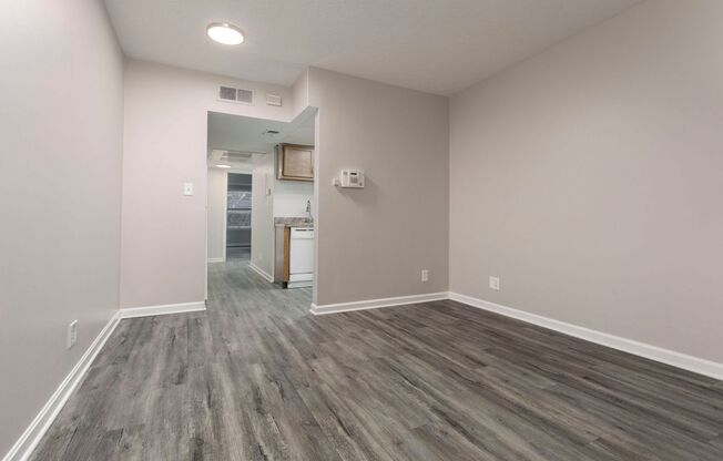 2 beds, 2 baths, $895, Unit 222