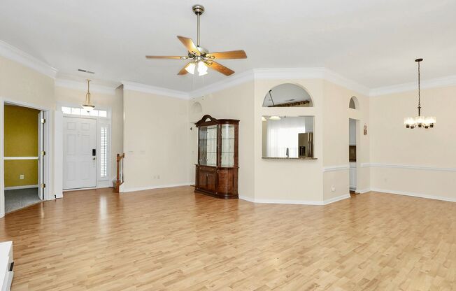 Beautiful 4/3 Home for Rent
