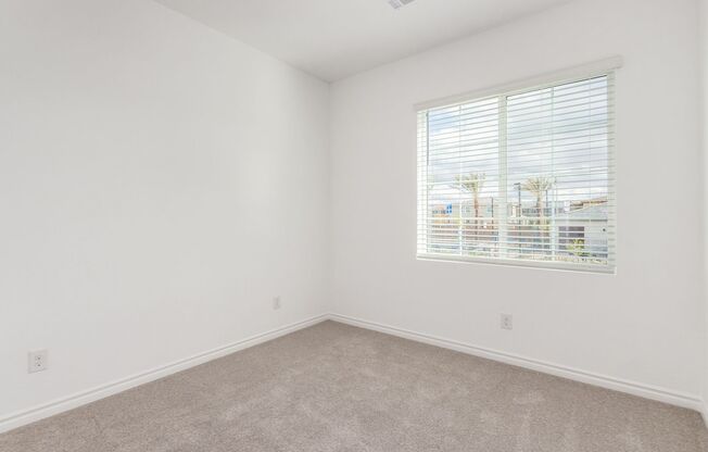 3 beds, 3 baths, $2,095