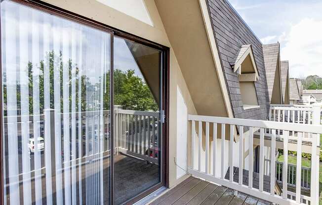 private balcony area at bavarian woods apartments