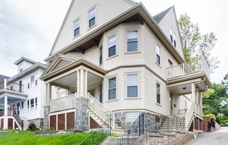 33 MAPLETON ST