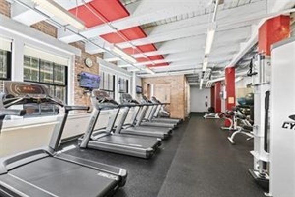 1 bed, 1 bath, 861 sqft, $3,800, Unit 509