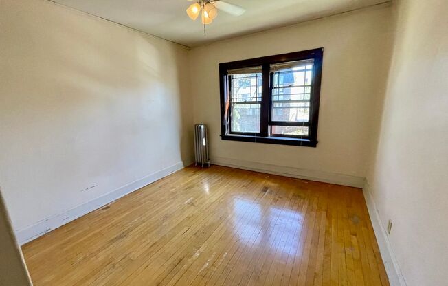 1 bed, 1 bath, $1,025, Unit 17