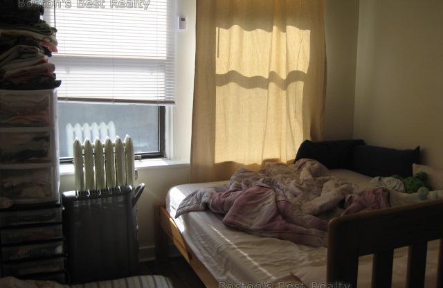 1363 Commonwealth Ave