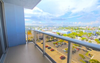 2 beds, 2 baths, 1,299 sqft, $3,200, Unit Unit 1001