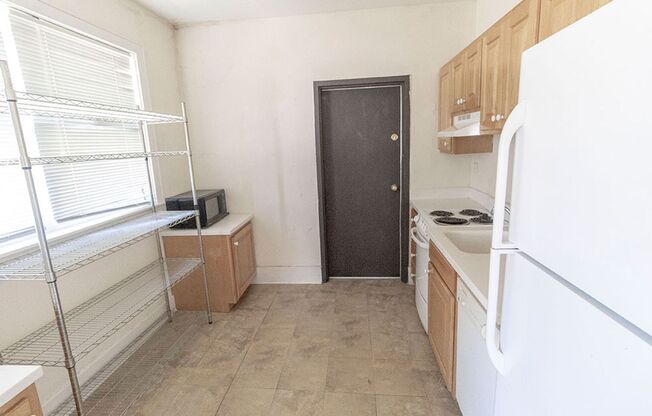 3 beds, 1 bath, $1,500