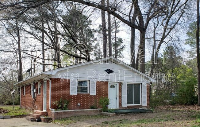 2421 DEARBORN DR