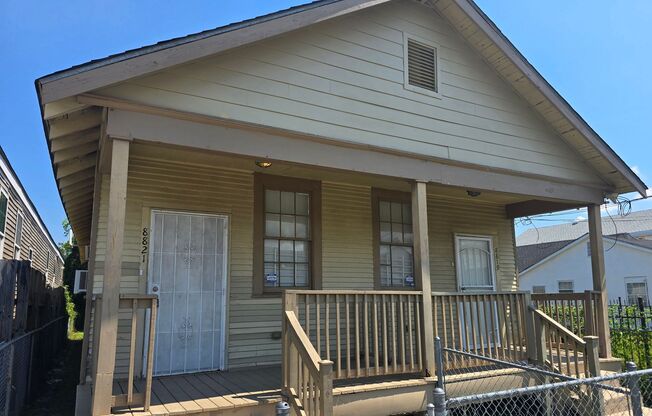 8819-8821 Olive St.