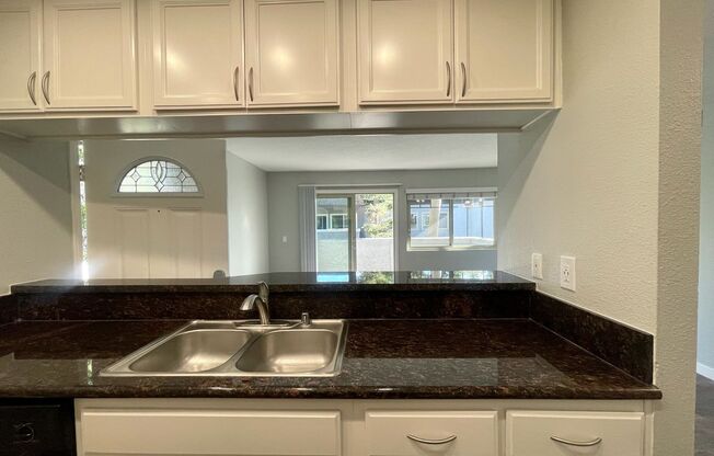 2 beds, 2 baths, 850 sqft, $2,820, Unit 835-06