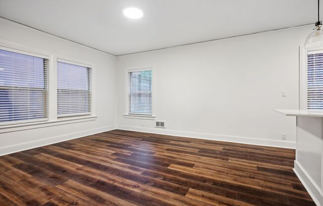 Studio, 1 bath, 425 sqft, $1,750