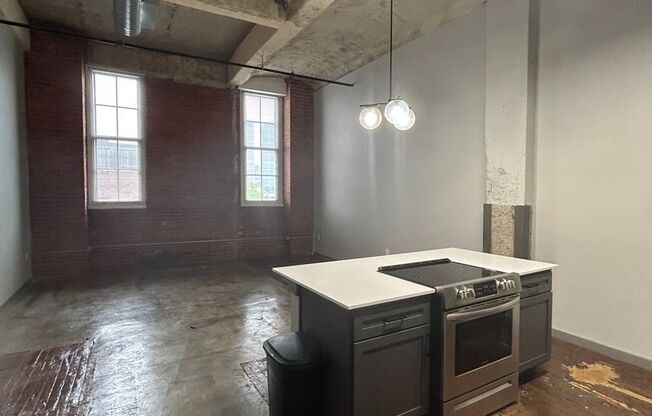 1 bed, 1 bath, 940 sqft, $1,395, Unit 308