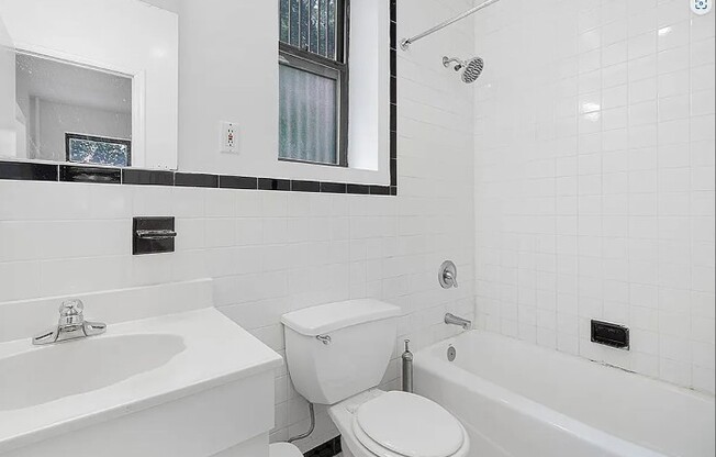 1402 LEXINGTON AVE