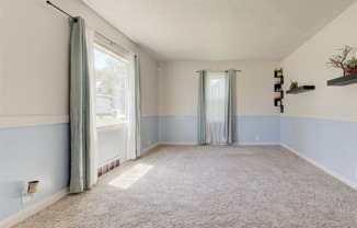 2 beds, 1 bath, $1,325