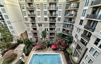 1 bed, 1 bath, 779 sqft, $1,600