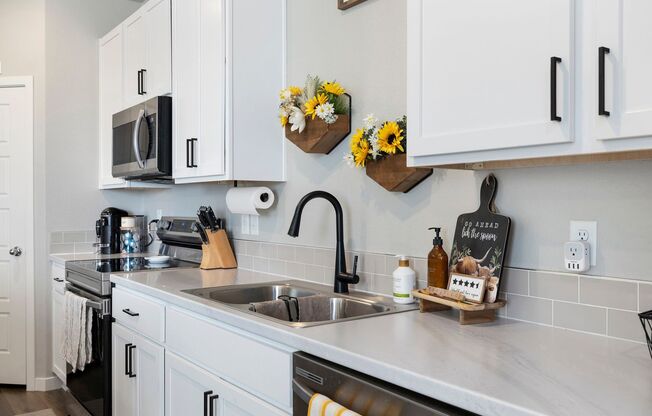 Beautiful 3-Bedroom Townhome with Park Views- Available NOW!