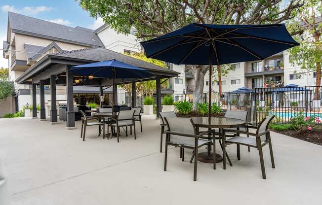 Cabana courtyard seating at 55+ FountainGlen Goldenwest, Westminster, CA