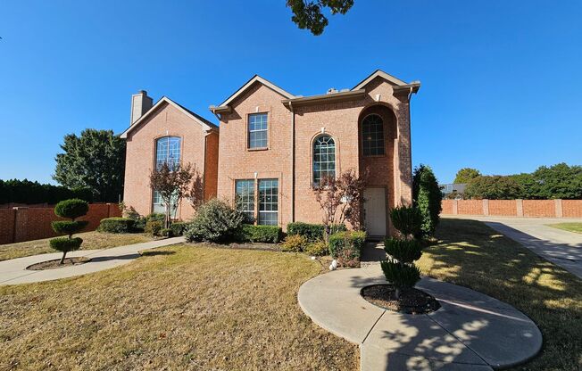 Stunning 3-bedroom, 2.5-bathroom duplex located in the vibrant city of Lewisville, TX