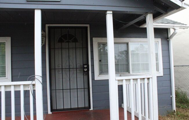 3 beds, 1 bath, $2,650