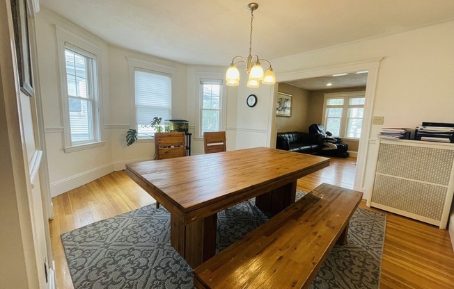 10 VINCENT AVE