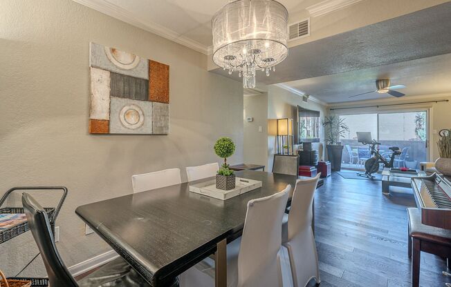2 beds, 2 baths, $2,500, Unit #107