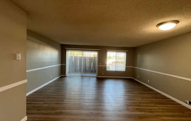 2 beds, 1 bath, 980 sqft, $2,435, Unit 001
