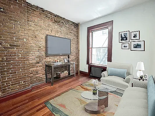 1392 MADISON AVE