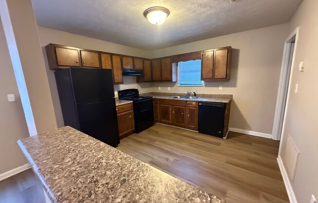 2 beds, 1 bath, 1,000 sqft, $975, Unit RW415